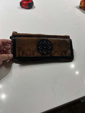 Brighton Vintage Brown Faux Snakeskin Leather Trifold Wallet Clutch Ferrara Logo